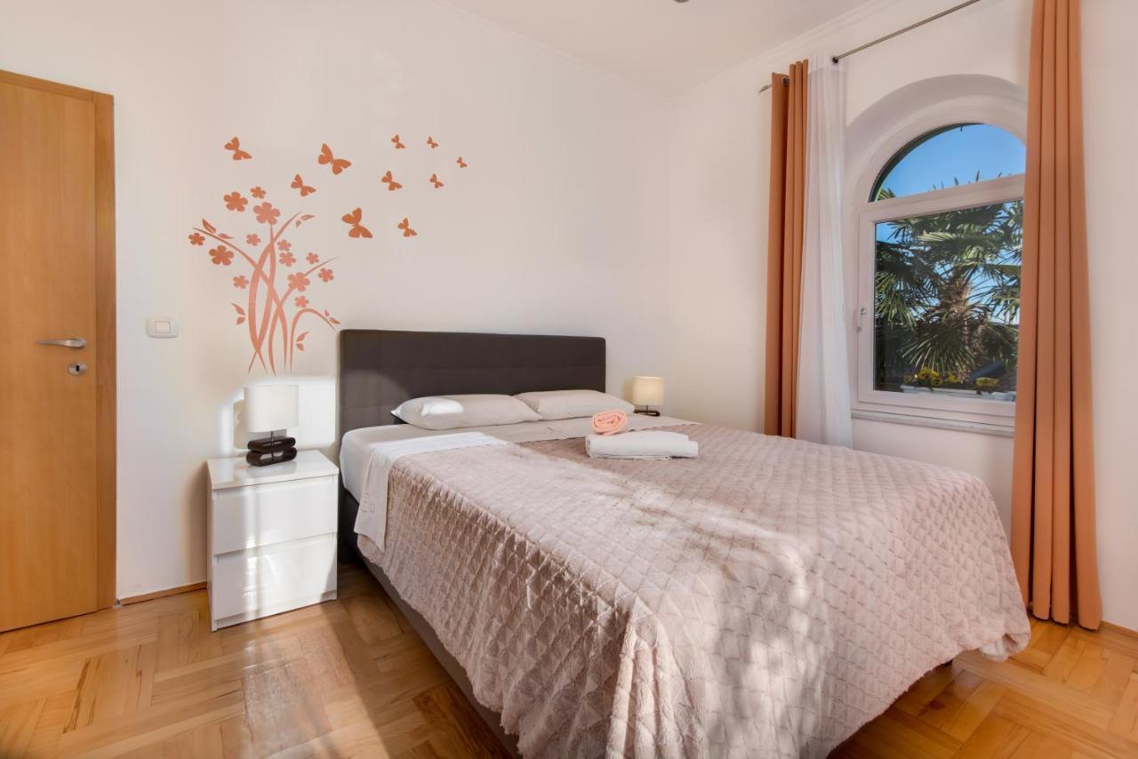 Studio Apartment Vittoria ลอฟราน ภายนอก รูปภาพ