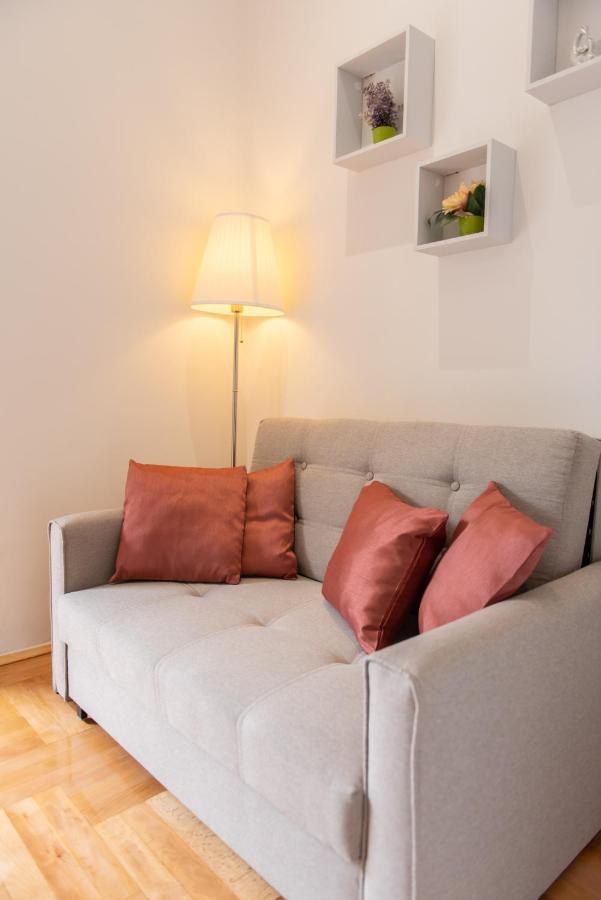 Studio Apartment Vittoria ลอฟราน ภายนอก รูปภาพ