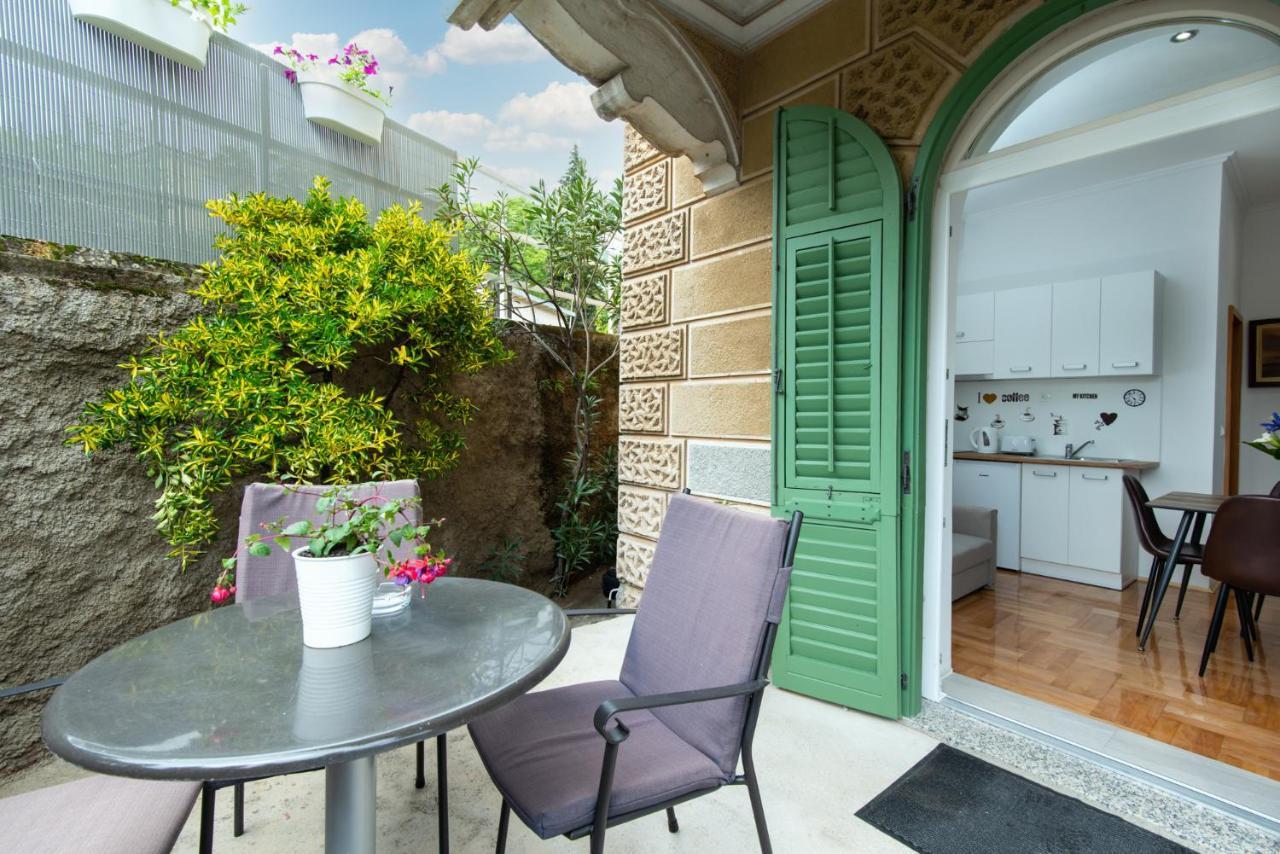 Studio Apartment Vittoria ลอฟราน ภายนอก รูปภาพ